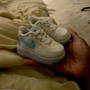 Nike force 1 white teal gray